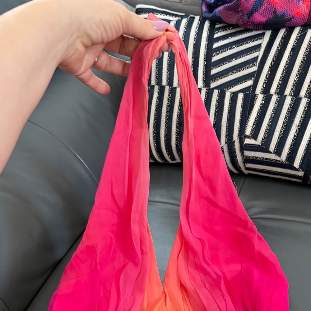Cache Halter Top in Pink and Orange Ombre 100% silk - Picture 6 of 13